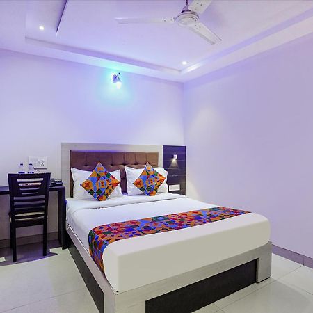 Fabexpress Embassy Suites - Nr Bkc Mumbai Exterior photo