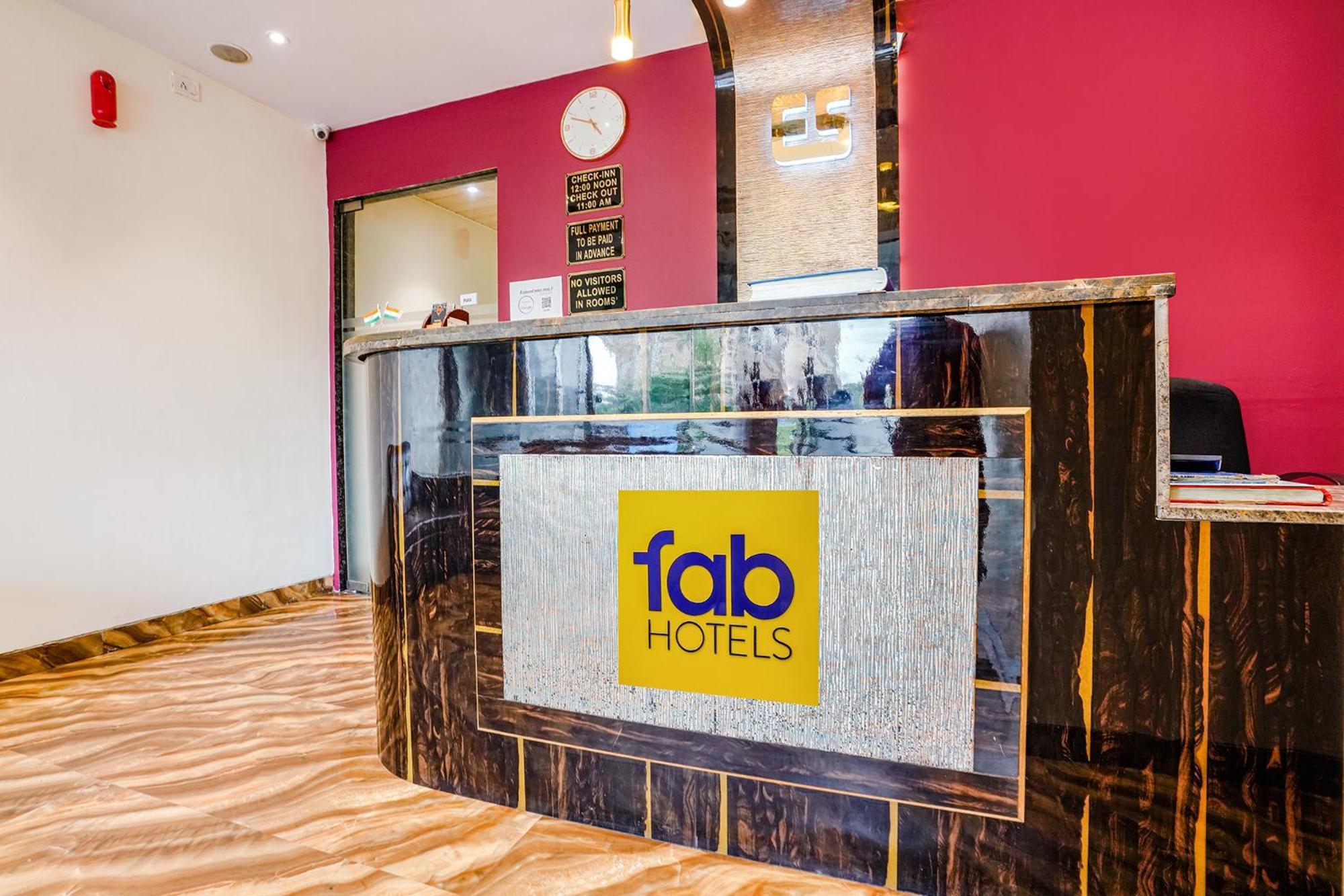 Fabexpress Embassy Suites - Nr Bkc Mumbai Exterior photo